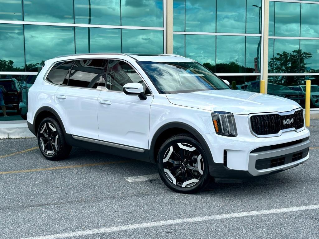 used 2024 Kia Telluride car, priced at $39,779