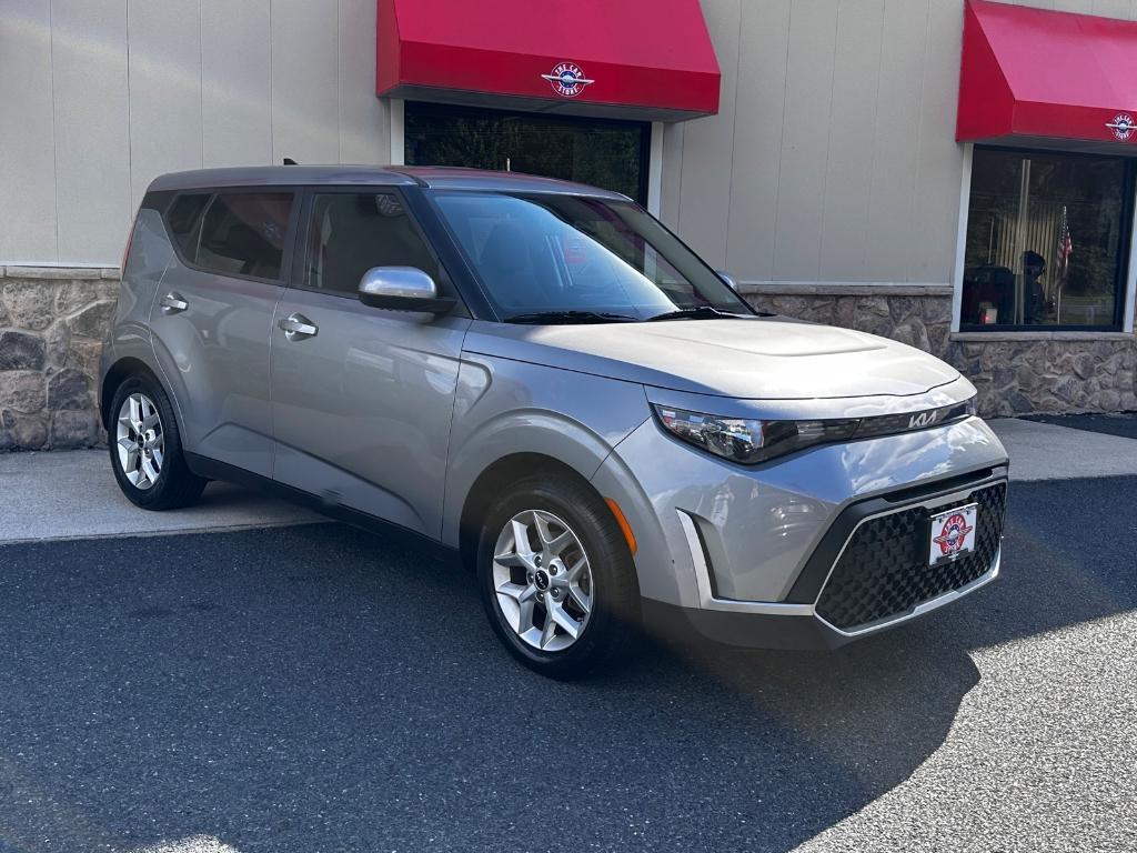 used 2023 Kia Soul car, priced at $15,217