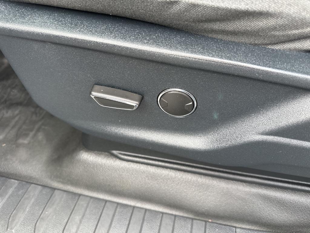 used 2021 Ford F-150 car, priced at $28,995