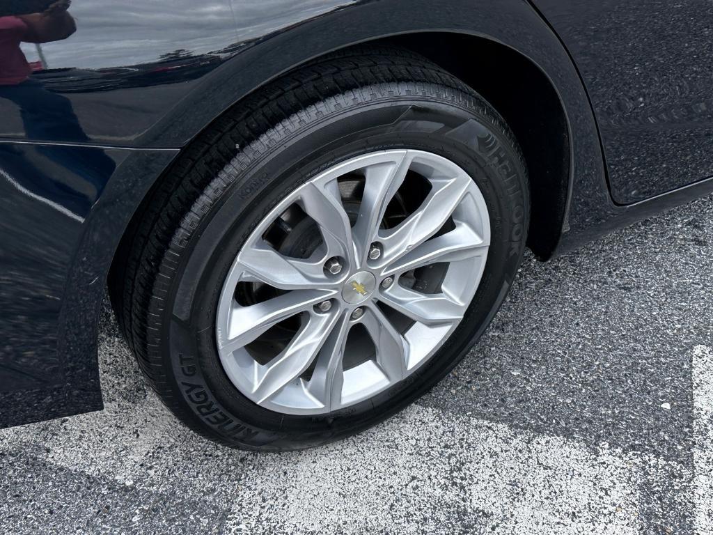 used 2019 Chevrolet Malibu car, priced at $13,979