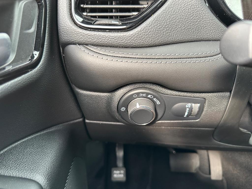 used 2023 Dodge Durango car, priced at $28,679
