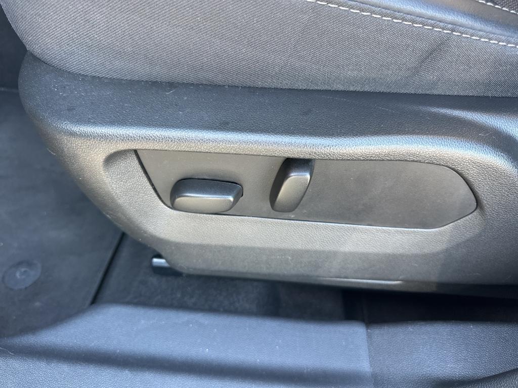 used 2023 Buick Envision car, priced at $24,995