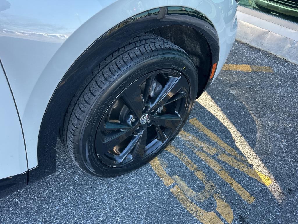 used 2023 Buick Envision car, priced at $24,995