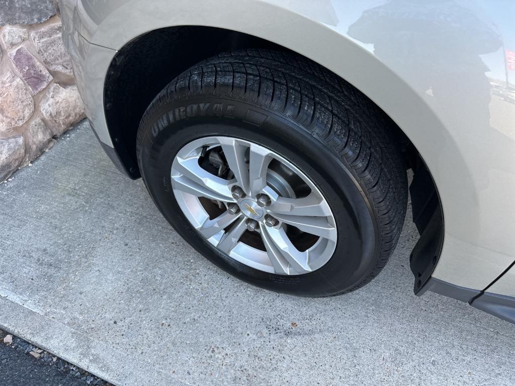 used 2016 Chevrolet Equinox car, priced at $12,991