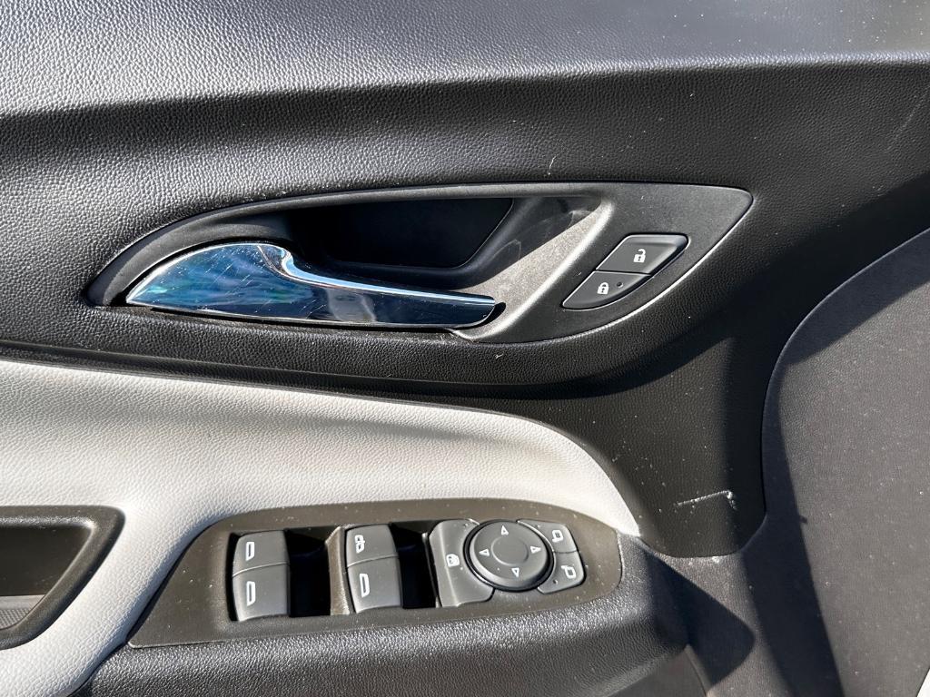 used 2021 Chevrolet Equinox car, priced at $17,979