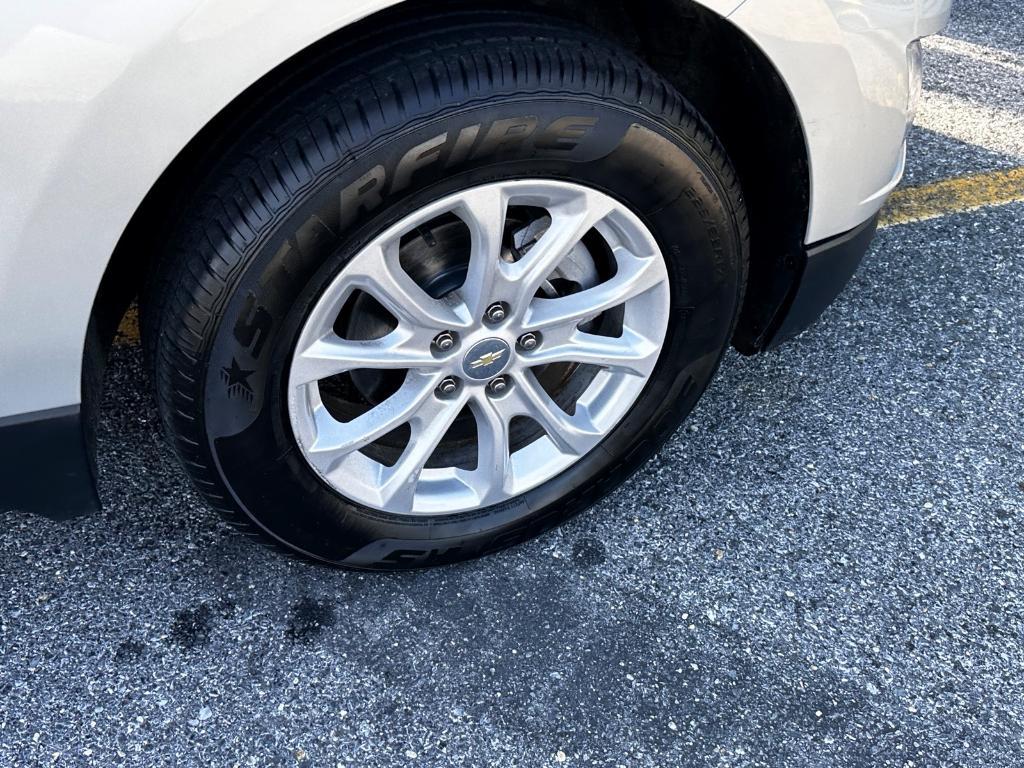 used 2021 Chevrolet Equinox car, priced at $17,979