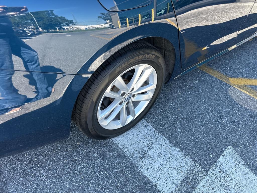 used 2020 Volkswagen Passat car, priced at $21,979