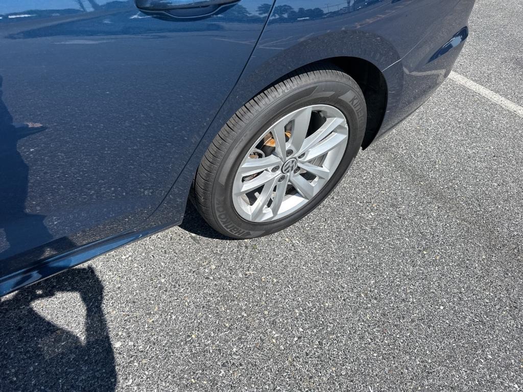 used 2020 Volkswagen Passat car, priced at $21,979