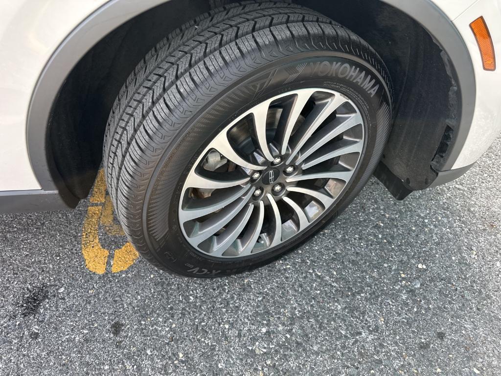 used 2020 Lincoln Aviator car, priced at $33,979