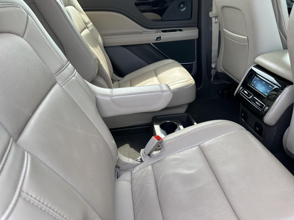 used 2020 Lincoln Aviator car, priced at $33,979