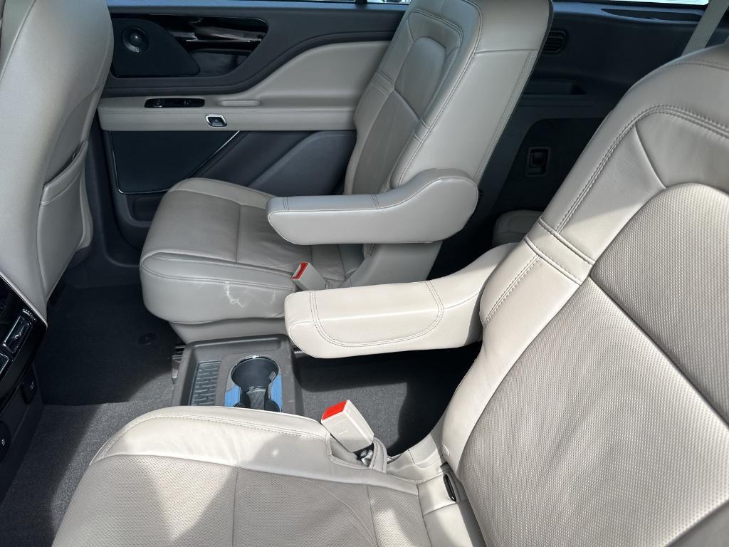 used 2020 Lincoln Aviator car, priced at $33,979