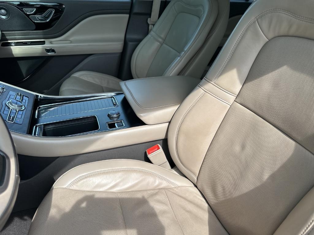 used 2020 Lincoln Aviator car, priced at $33,979