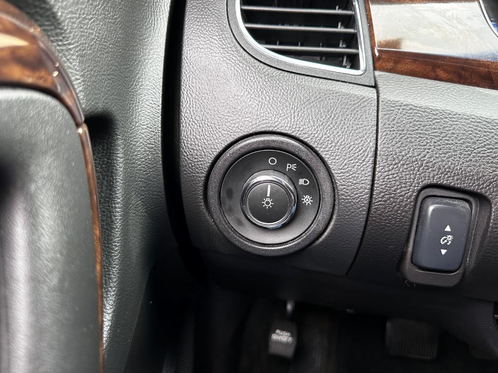 used 2014 Ford Taurus car, priced at $11,991