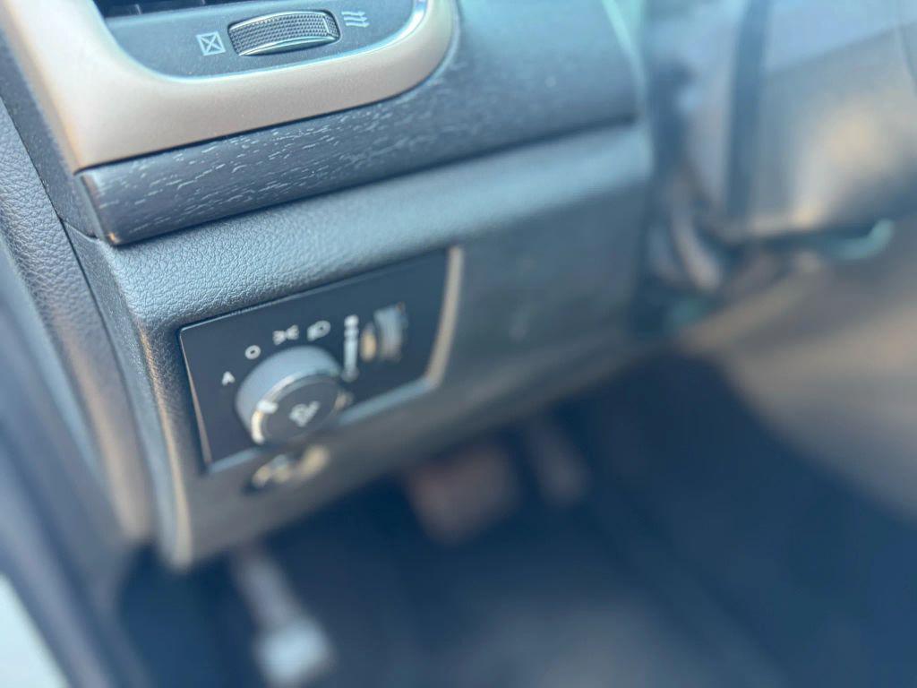 used 2015 Jeep Grand Cherokee car, priced at $12,990