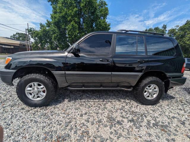 used 2000 Lexus LX 470 car, priced at $11,995