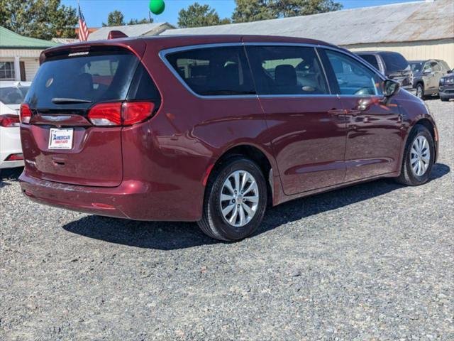 used 2017 Chrysler Pacifica car