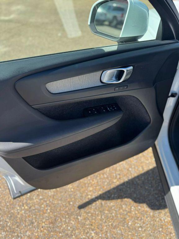 used 2023 Volvo XC40 car, priced at $24,900