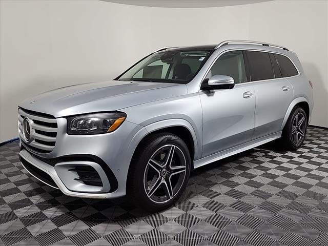 new 2025 Mercedes-Benz GLS 450 car, priced at $99,590