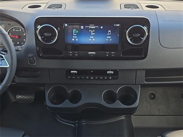 new 2025 Mercedes-Benz Sprinter 2500 car, priced at $84,913