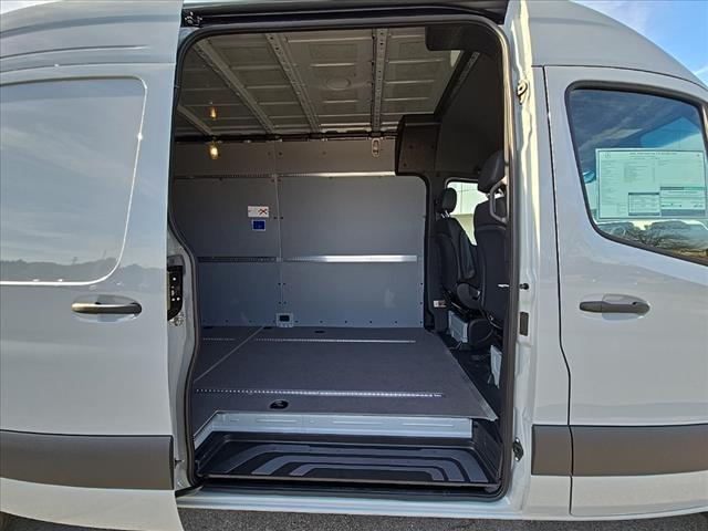 new 2025 Mercedes-Benz Sprinter 2500 car, priced at $83,042