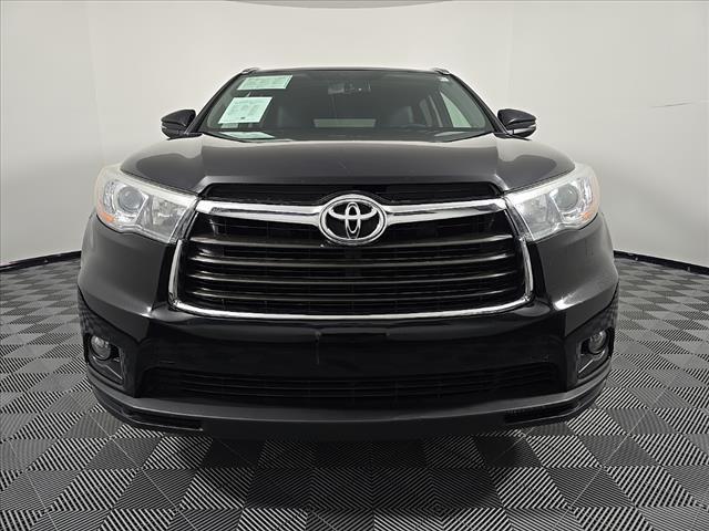 used 2015 Toyota Highlander car, priced at $19,295