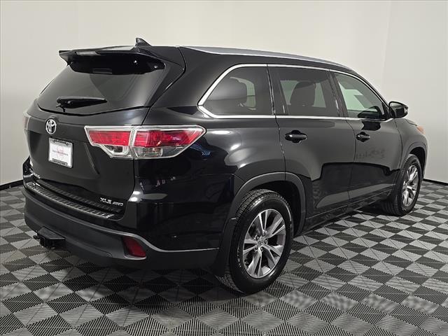 used 2015 Toyota Highlander car, priced at $19,295