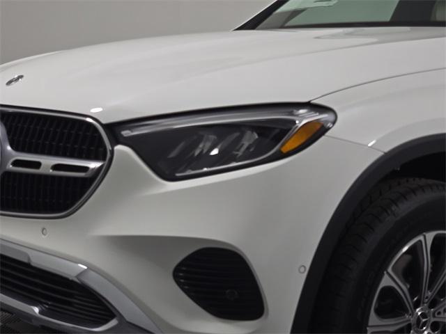 new 2025 Mercedes-Benz GLC 300 car, priced at $54,185