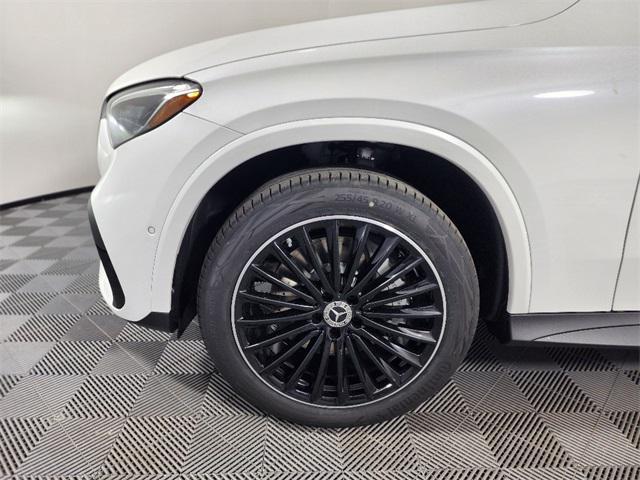 new 2025 Mercedes-Benz GLC 300 car, priced at $68,835