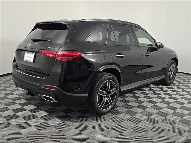 new 2025 Mercedes-Benz GLC 300 car, priced at $67,305