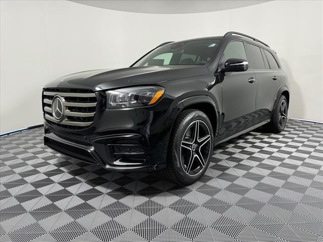 new 2025 Mercedes-Benz GLS 450 car, priced at $101,760