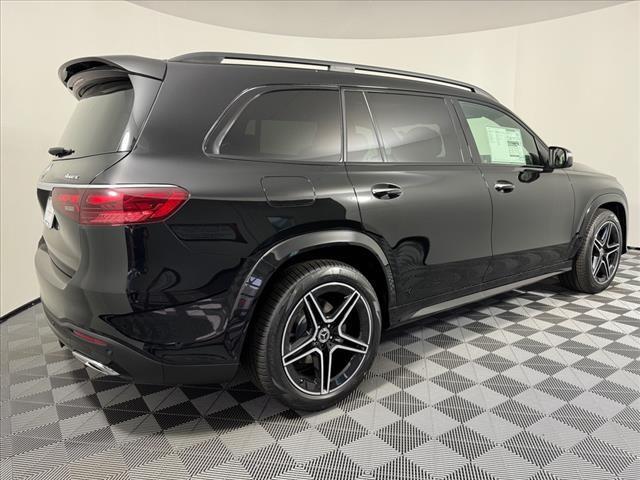 new 2025 Mercedes-Benz GLS 450 car, priced at $101,760