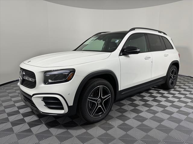 new 2024 Mercedes-Benz GLB 250 car, priced at $54,815