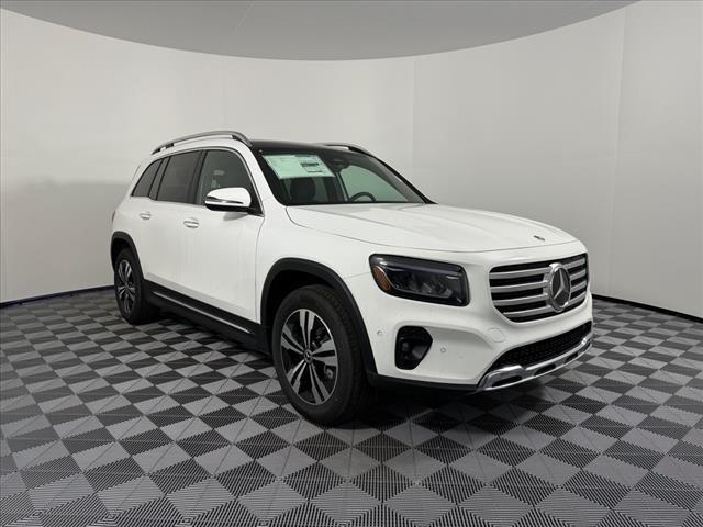 new 2025 Mercedes-Benz GLB 250 car, priced at $50,450