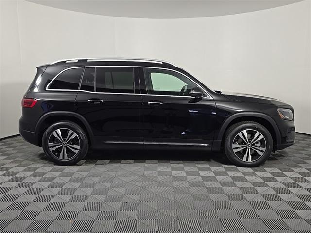 new 2025 Mercedes-Benz GLB 250 car, priced at $51,590