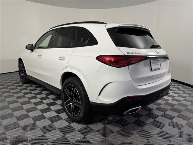 new 2025 Mercedes-Benz GLC 300 car, priced at $61,255