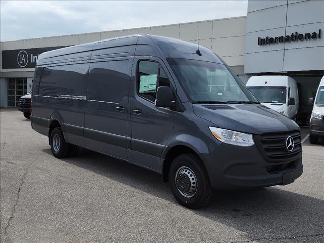 new 2024 Mercedes-Benz Sprinter 3500 car, priced at $72,219