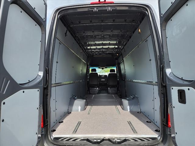 new 2024 Mercedes-Benz Sprinter 3500 car, priced at $72,219