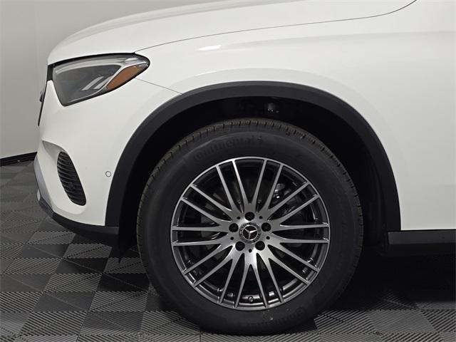 new 2025 Mercedes-Benz GLC 300 car, priced at $55,270