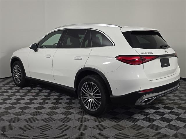 new 2025 Mercedes-Benz GLC 300 car, priced at $55,270
