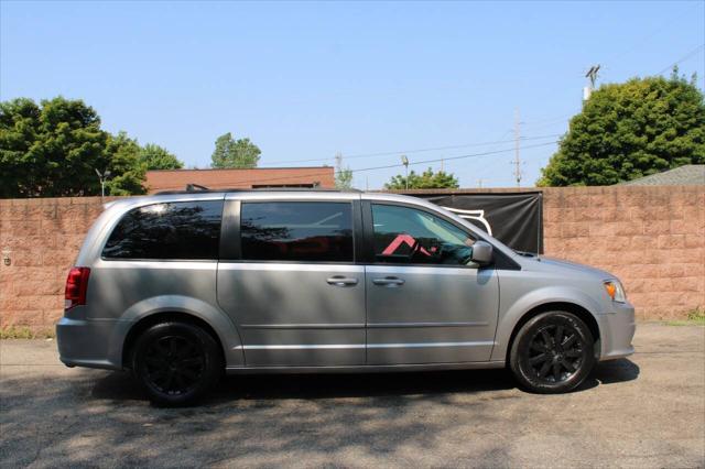 used 2016 Dodge Grand Caravan car, priced at $7,999