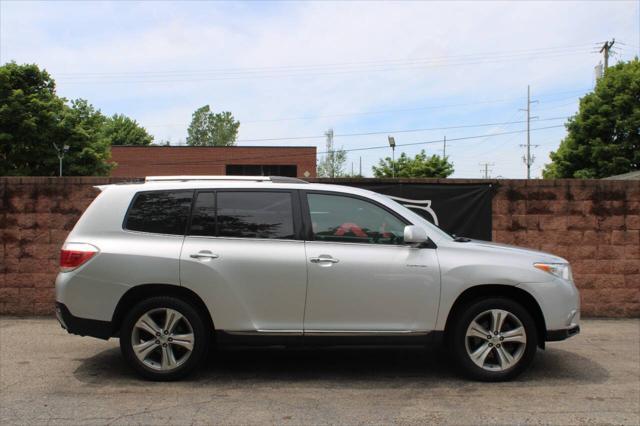 used 2011 Toyota Highlander car, priced at $14,999