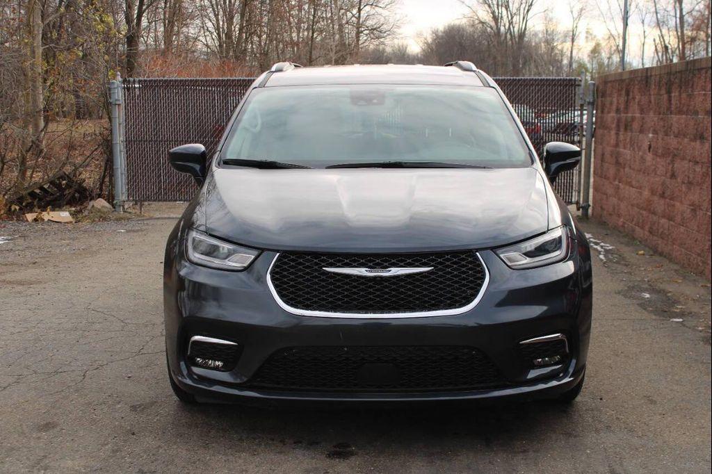 used 2021 Chrysler Pacifica car, priced at $27,369