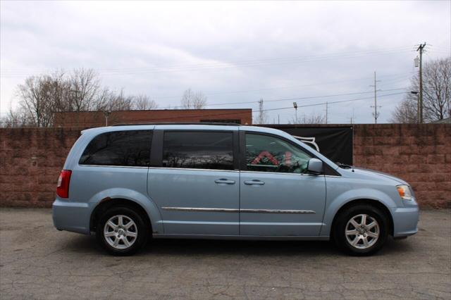 used 2013 Chrysler Town & Country car, priced at $5,999