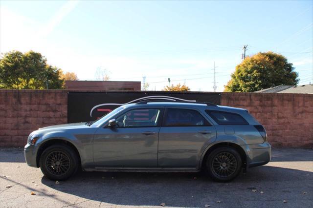 used 2005 Dodge Magnum car, priced at $6,499