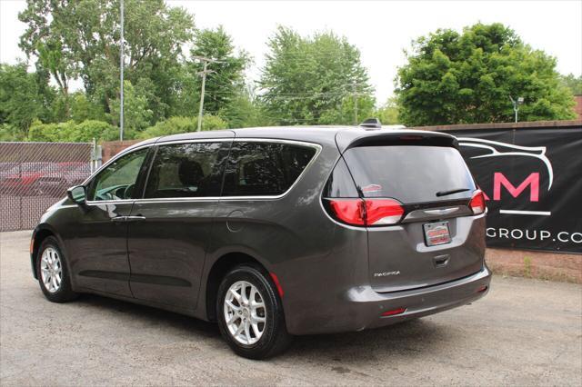 used 2018 Chrysler Pacifica car, priced at $13,499