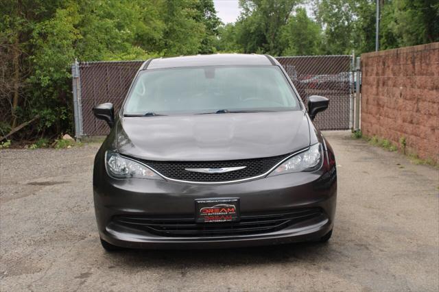 used 2018 Chrysler Pacifica car, priced at $13,499