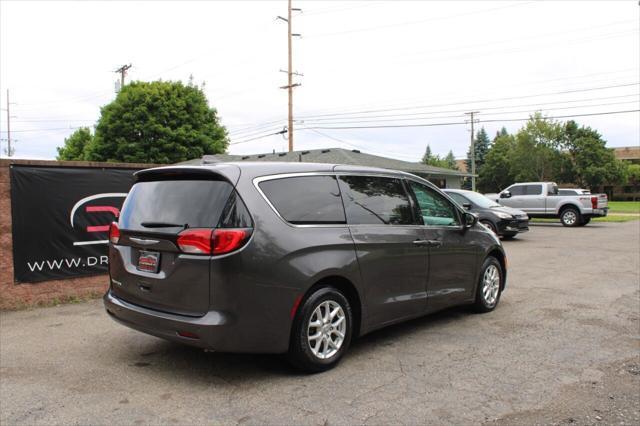 used 2018 Chrysler Pacifica car, priced at $13,499