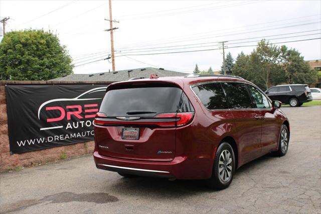 used 2021 Chrysler Pacifica Hybrid car, priced at $27,699