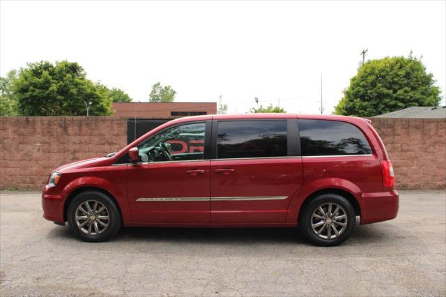 used 2015 Chrysler Town & Country car, priced at $9,999