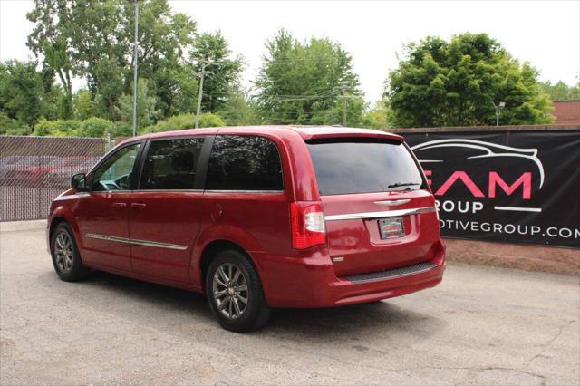 used 2015 Chrysler Town & Country car, priced at $9,999